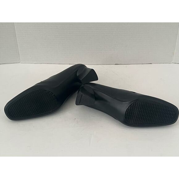 Women's Naturalizer Black Leather Ankle Bootie Triangle Shaped Heel Boot Size 6 - Picture 5 of 10